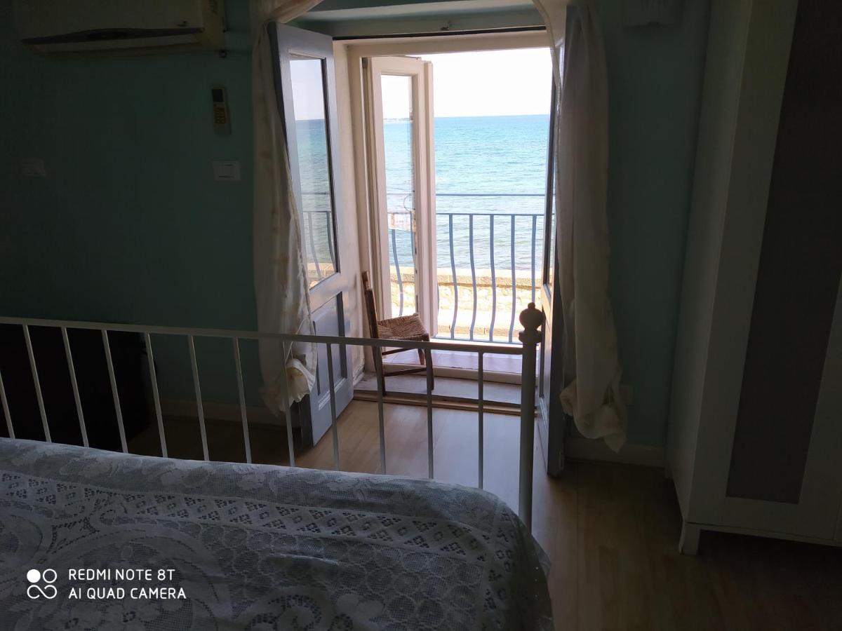 La Casetta Azzurra Naxos Giardini Naxos Exterior foto